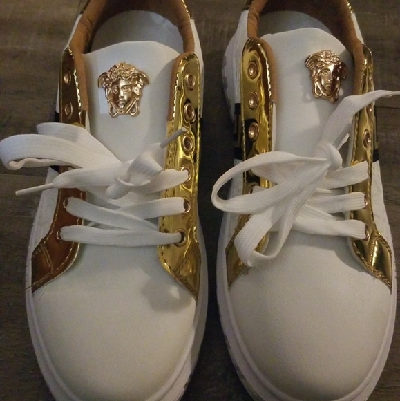 Knock off versace shoes - Picture 3 of 4